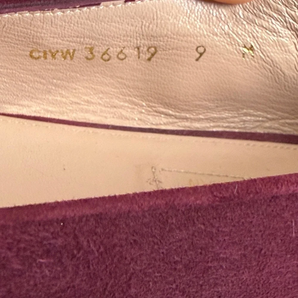 Stuart Weitzman Burgundy Suede Square Toe Tassel Loafer Flats CIYW 36619 Size 9M